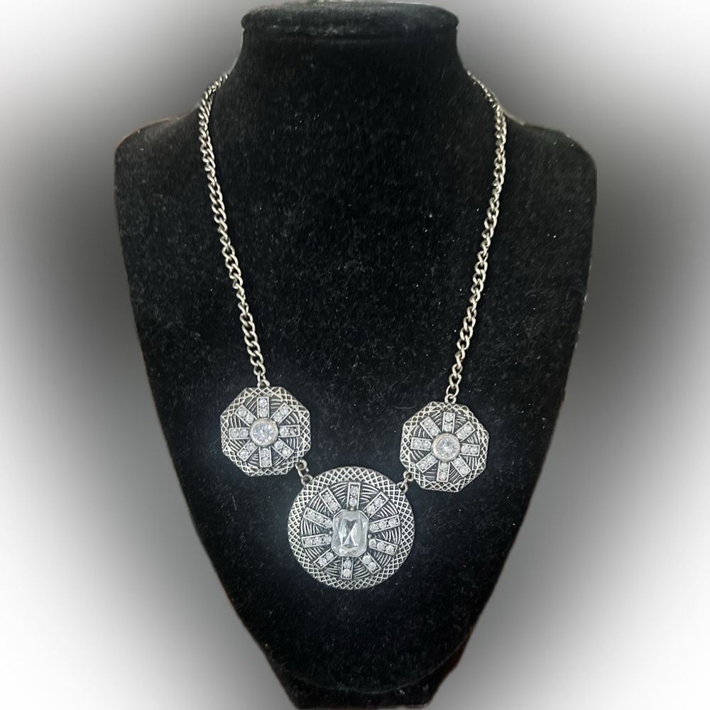 Chic Silver Statement Necklace